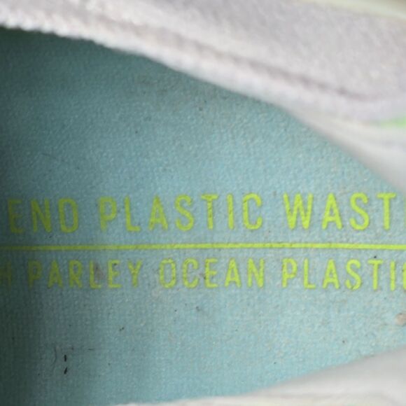 Adidas UltraBoost 22 GX5913 – White Bliss / Solar Green – US Men’s Size 9 - Picture 13 of 14